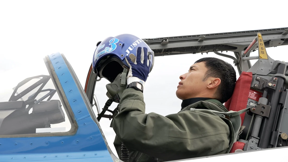 2サブ_ブルーインパルスの空へ_白10ch_1218.00_10_36_05.静止画009.jpg