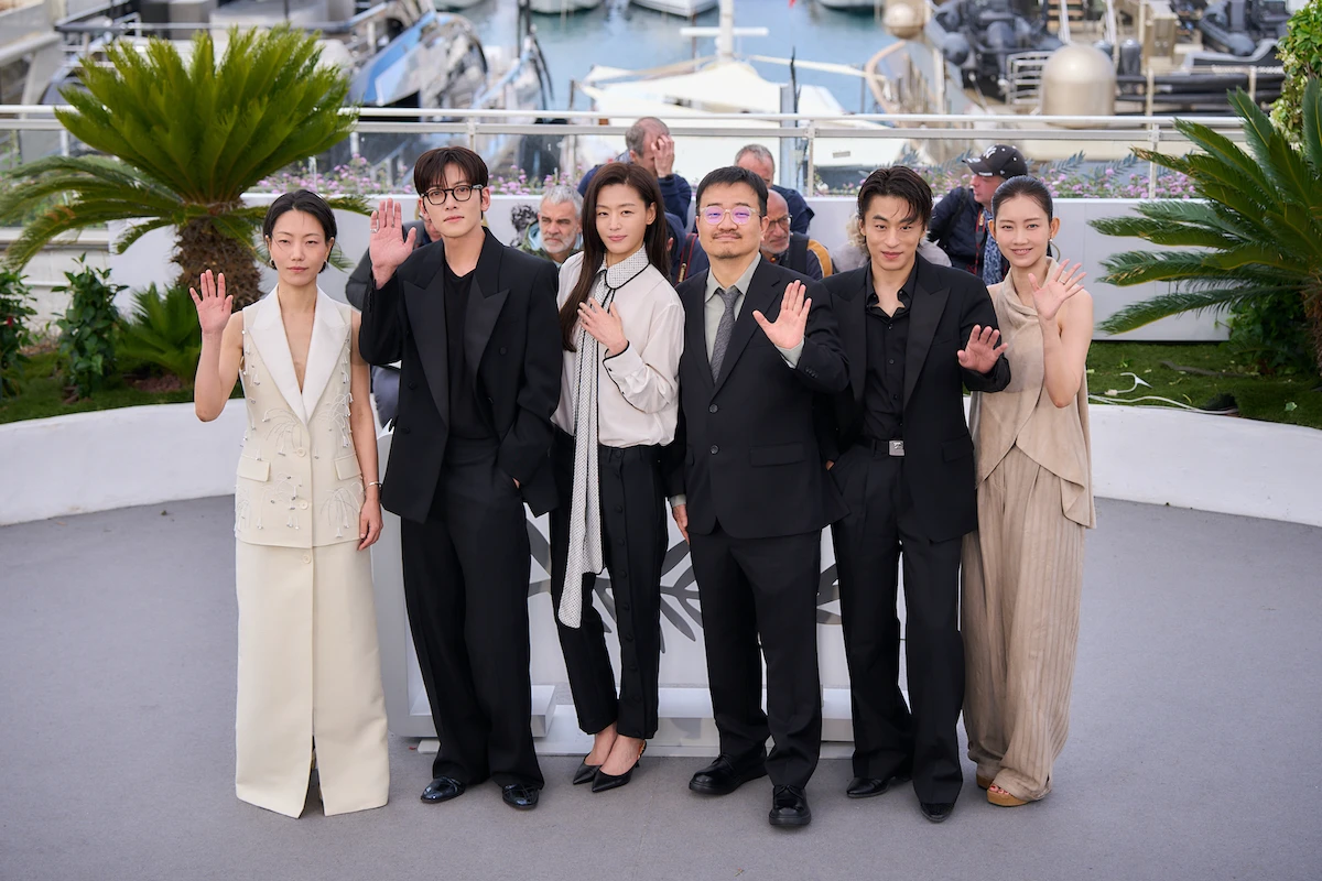 ★Colony_Cannes_Still_02.jpg